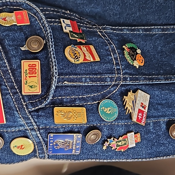 Olympic pins on denim vest - 60+ pins - size Med by Studio 25 - Fun and unique - Picture 3 of 7